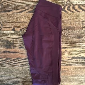 Burgundy lululemon yoga pants